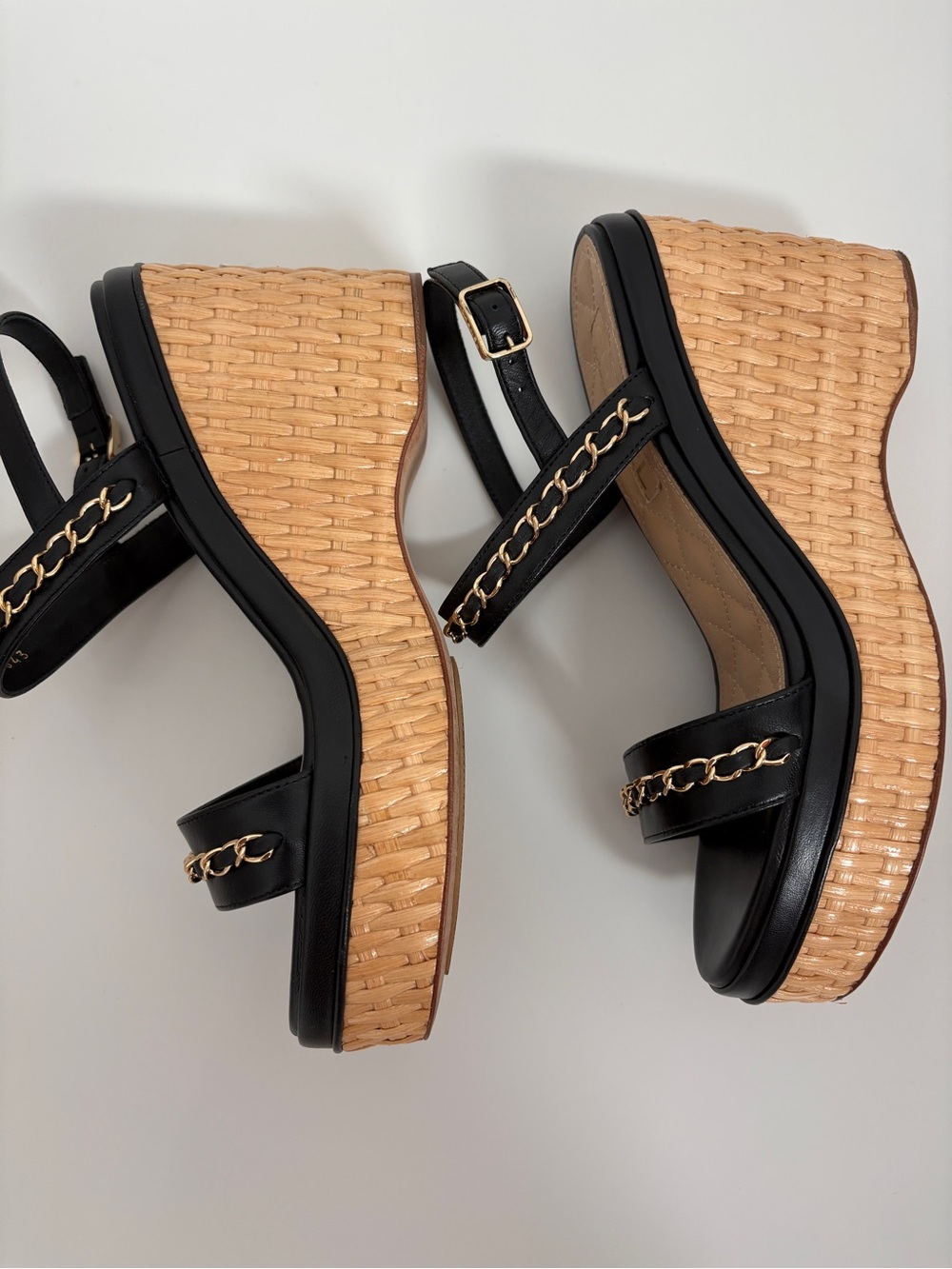 CHANEL Black 20C Leather CC Chain Wicker Wedge Sandal EU 38 / US 8 - Picture 3 of 7